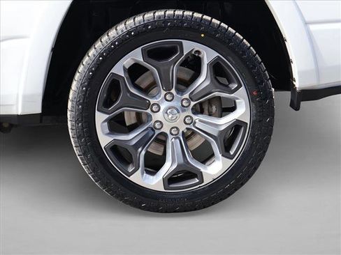 Used 2020 RAM 1500 Limited AWD/4WD image 29