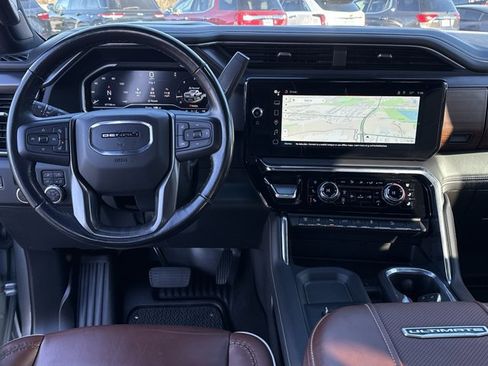 Used 2024 GMC Sierra 2500 Denali Ultimate image 7