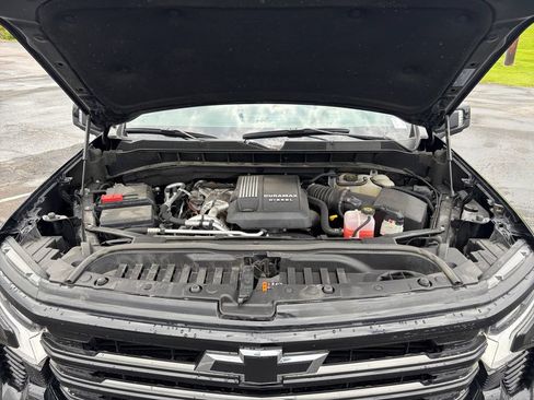 Used 2024 Chevrolet Silverado 1500 High Country w/ Midnight Edition AWD/4WD image 13