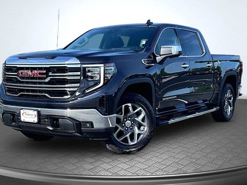 Used 2022 GMC Sierra 1500 SLT w/ SLT Premium Package AWD/4WD image 1