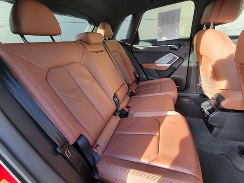 Used 2024 Audi Q3 2.0T Premium image 20