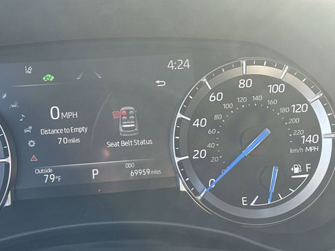 Used 2021 Toyota Highlander XLE image 50