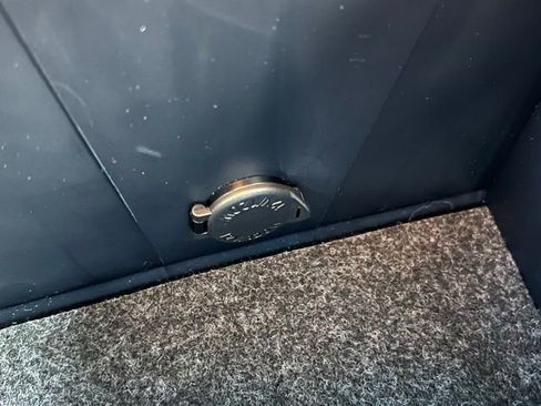 Used 2017 Toyota Tacoma TRD Off-Road image 35