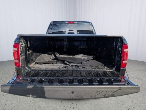 Used 2019 RAM 1500 Laramie image 12