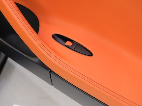 Used 2023 Bugatti Chiron Pur Sport image 43