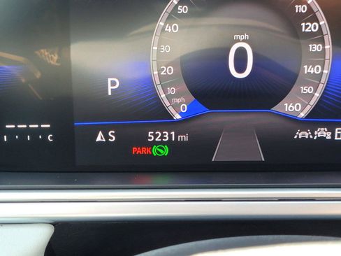 Certified 2025 Volkswagen Taos SE AWD/4WD image 31