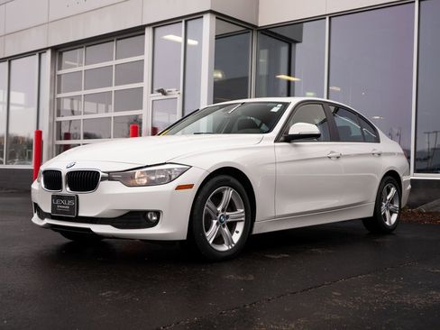 Used 2015 BMW 320i xDrive Sedan image 3