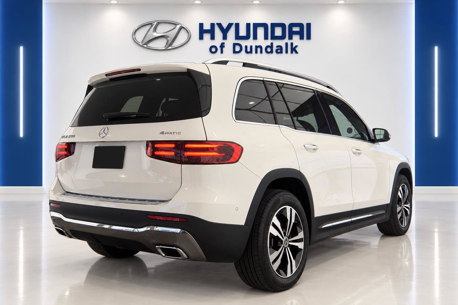 Used 2024 Mercedes-Benz GLB 250 4MATIC image 4
