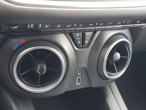 Certified 2021 Chevrolet Blazer LT FWD image 27
