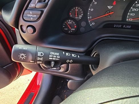 Used 2000 Chevrolet Corvette Convertible w/ Memory Pkg image 28