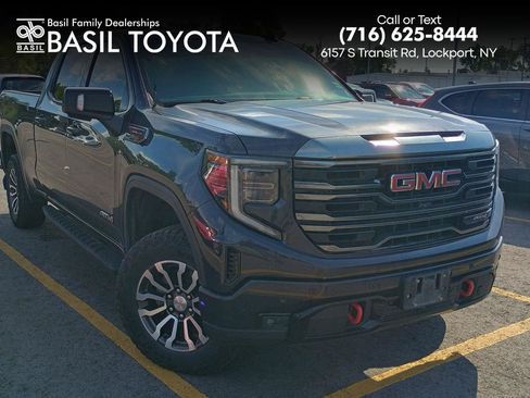 Used 2023 GMC Sierra 1500 AT4 w/ Technology Package AWD/4WD image 1