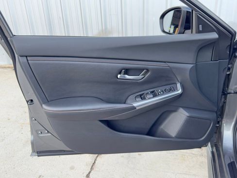 Used 2021 Nissan Sentra SR image 34