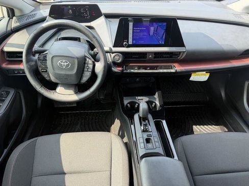 Certified 2025 Toyota Prius Plug-In Hybrid FWD image 9