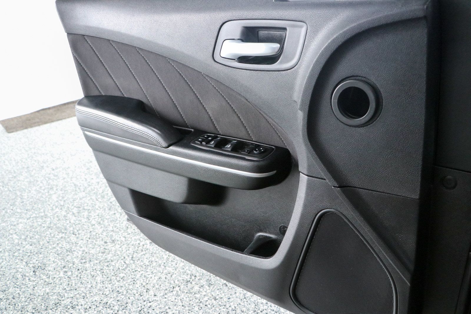 Used 2023 Dodge Charger SXT RWD image 22