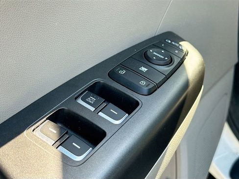 Used 2020 Kia Sportage LX w/ LX Popular Package AWD/4WD image 18