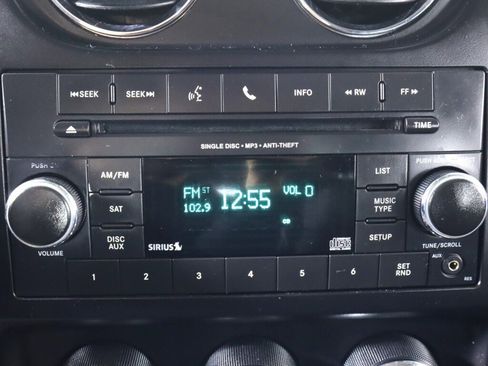 Used 2017 Jeep Patriot Sport image 16