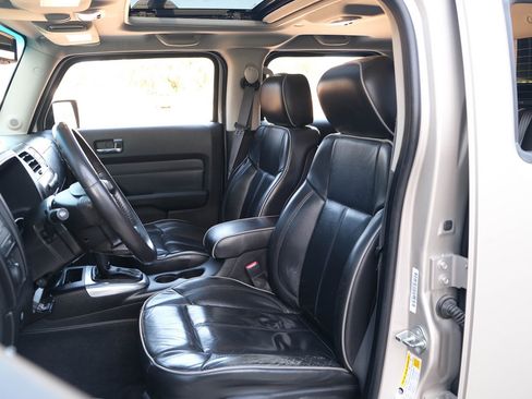 Used 2009 HUMMER H3T Alpha image 15