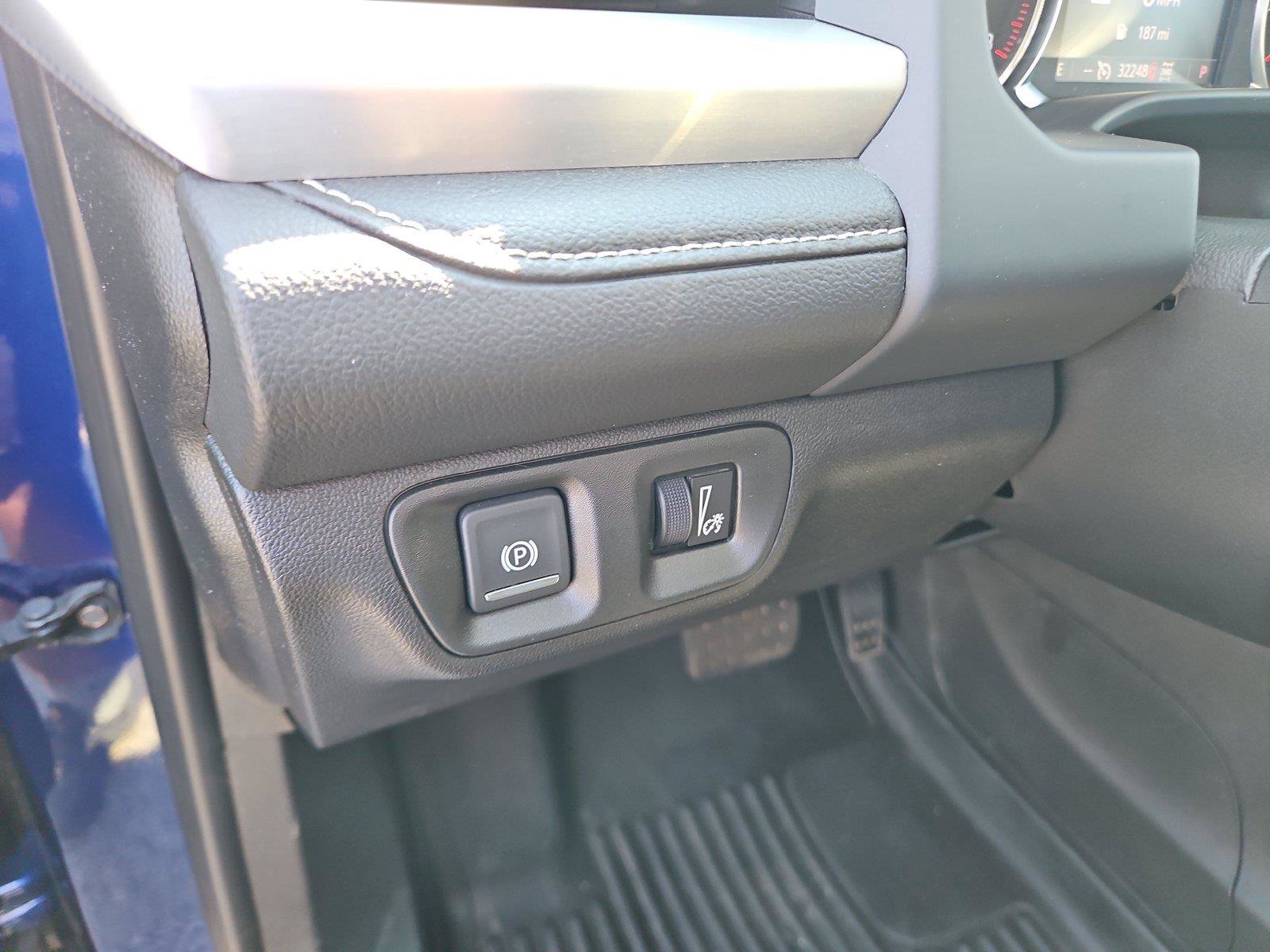 Used 2023 GMC Acadia SLT w/ Preferred Package AWD/4WD image 23