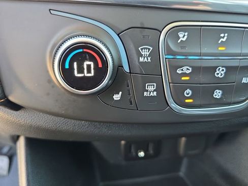 Used 2020 Chevrolet Traverse LT w/ LPO, Blackout Package AWD/4WD image 20