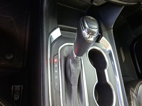 Used 2020 Chevrolet Traverse LT w/ Driver Confidence II Package image 22