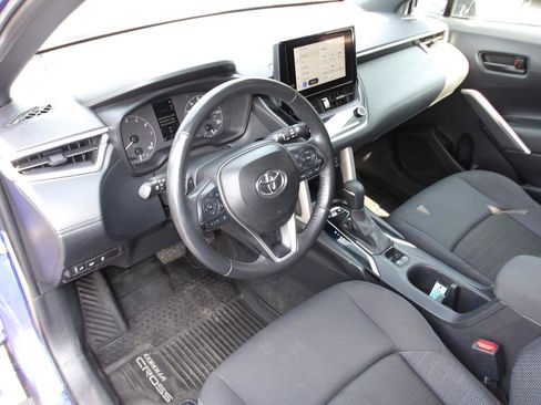 Used 2024 Toyota Corolla Cross AWD Hybrid image 9