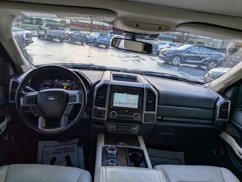 Used 2018 Ford Expedition Platinum image 15