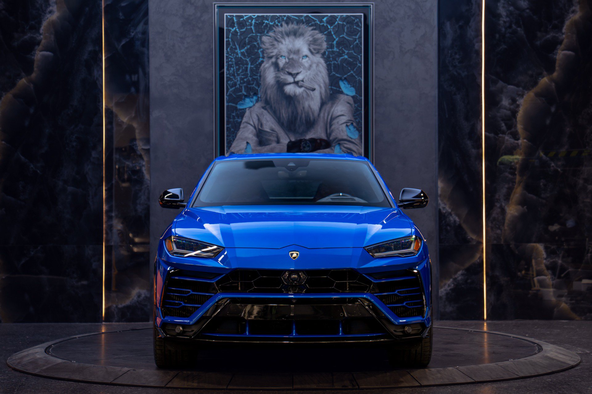 Used 2019 Lamborghini Urus AWD/4WD image 11