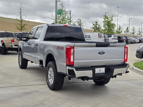 Used 2024 Ford F250 XLT w/ FX4 Off-Road Package AWD/4WD image 4