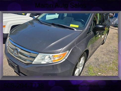 Used 2013 Honda Odyssey Touring image 3