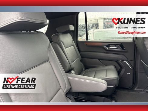 Used 2025 GMC Yukon XL Denali image 48