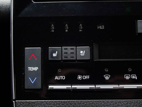 Used 2020 Toyota Avalon Touring w/ All Weather Liner Package FWD image 24