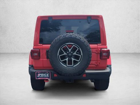 Used 2025 Jeep Wrangler Unlimited Rubicon w/ Steel Bumper Group AWD/4WD image 8