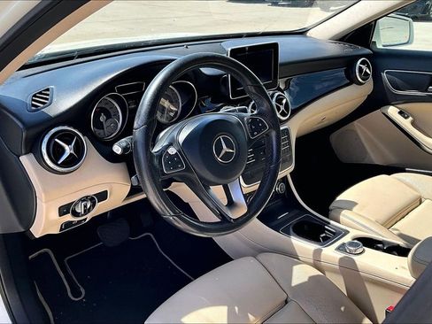 Used 2016 Mercedes-Benz GLA 250 image 15