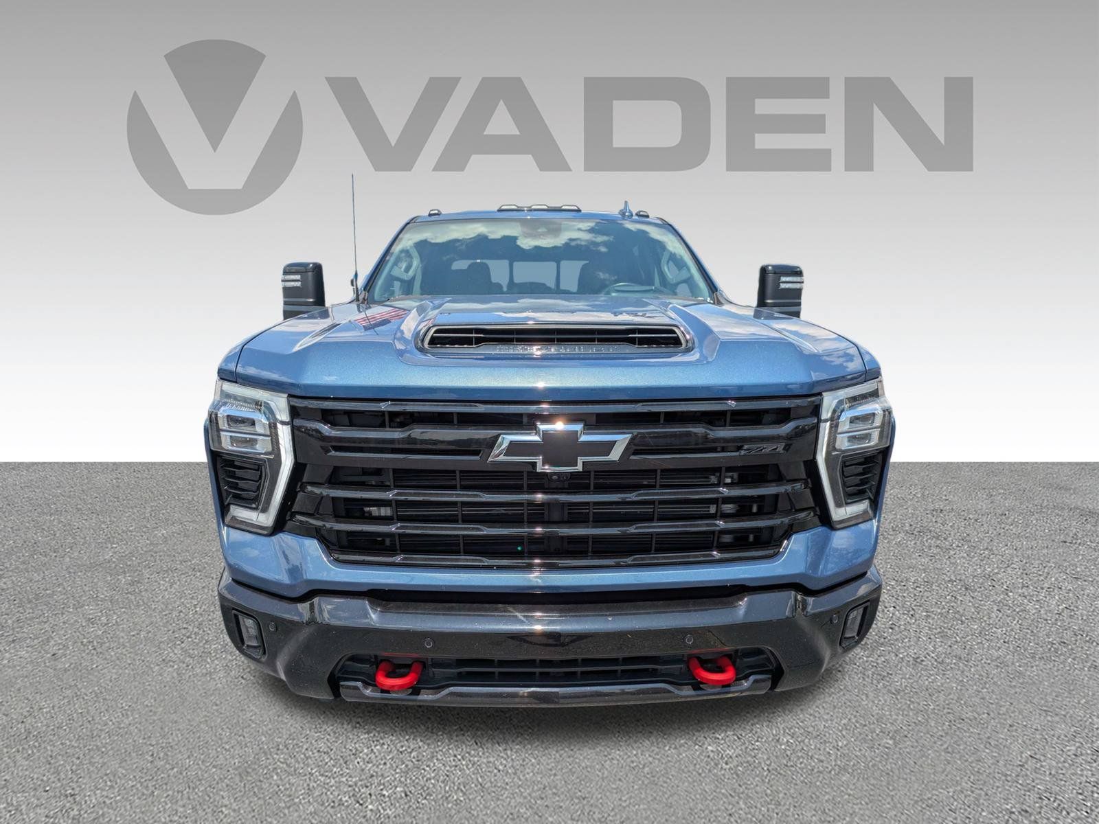 Used 2025 Chevrolet Silverado 2500 LTZ w/ LTZ Plus Package AWD/4WD image 28