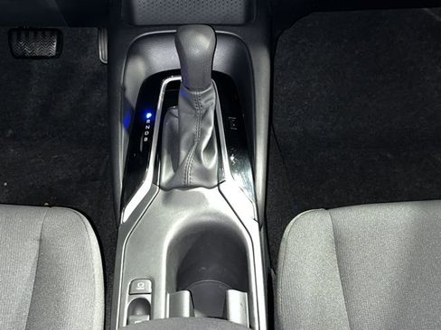 Used 2024 Toyota Corolla LE image 16