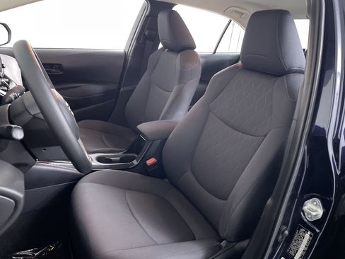 Used 2022 Toyota Corolla LE image 12