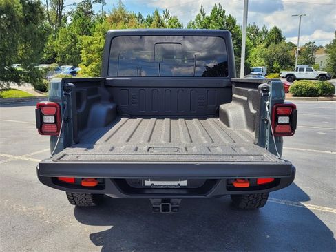 New 2025 Jeep Gladiator Mojave image 14