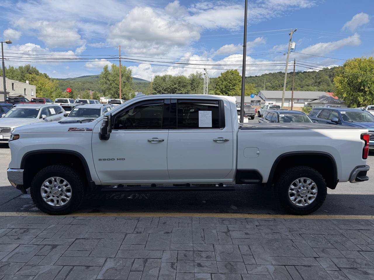 Used 2024 Chevrolet Silverado 2500 LTZ w/ LTZ Convenience Package AWD/4WD image 5