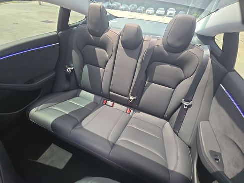 Used 2025 Tesla Model 3 Long Range AWD/4WD image 38