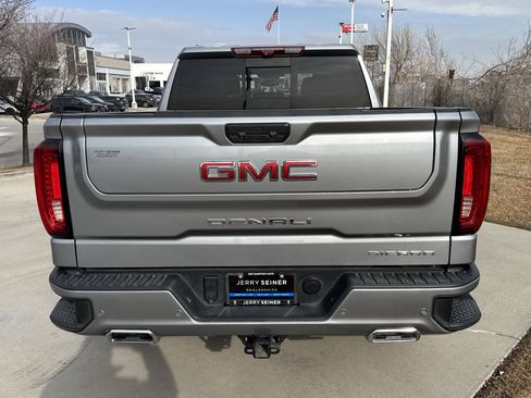 Used 2023 GMC Sierra 1500 Denali w/ Technology Package image 4