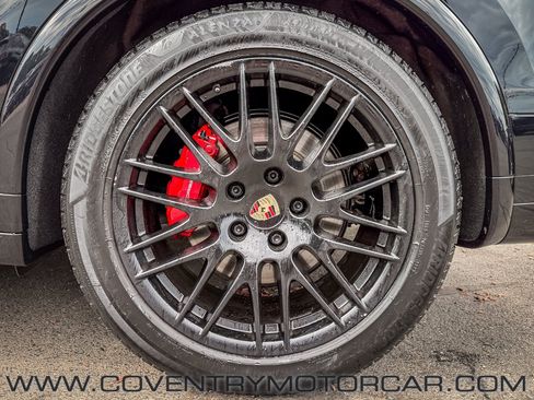 Used 2016 Porsche Cayenne GTS AWD/4WD image 10