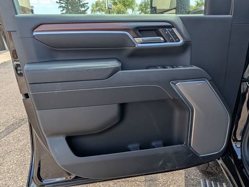 New 2026 GMC Sierra 3500 Denali w/ Denali Reserve Package AWD/4WD image 40
