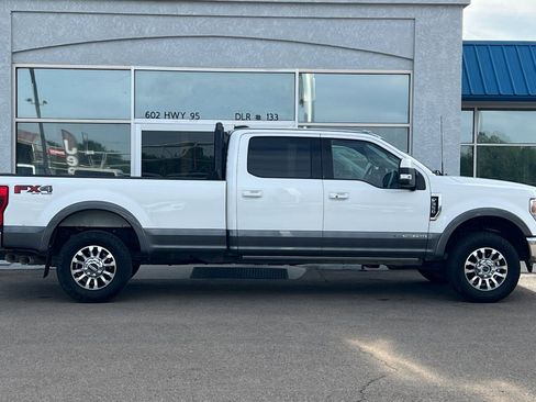 Used 2022 Ford F350 Lariat w/ Lariat Ultimate Package AWD/4WD image 3