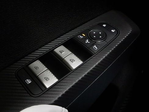 New 2025 Mitsubishi Outlander SE image 14