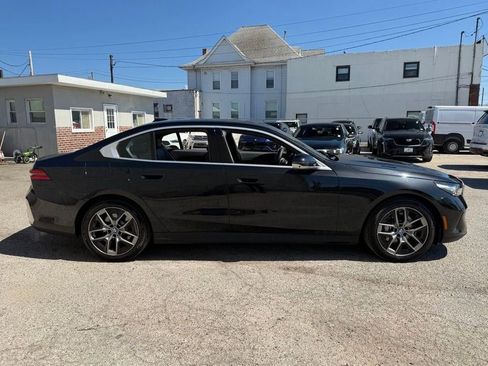 Used 2026 BMW 530i RWD image 8