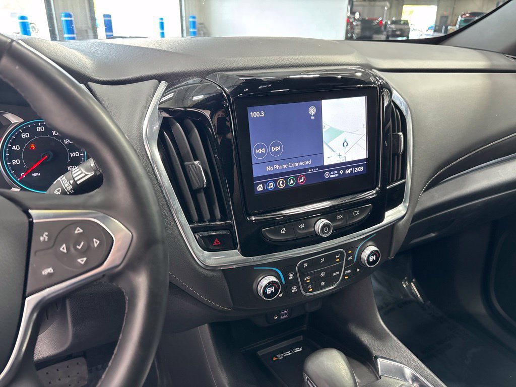 Used 2023 Chevrolet Traverse LT w/ LT Premium Package AWD/4WD image 18