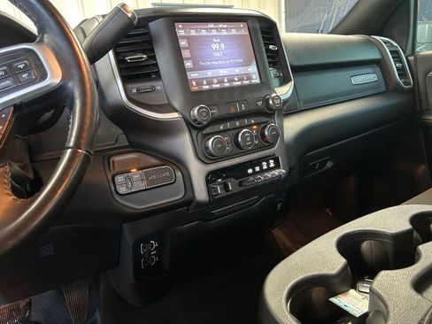 Used 2020 RAM 2500 Big Horn w/ Level 2 Equipment Group image 20