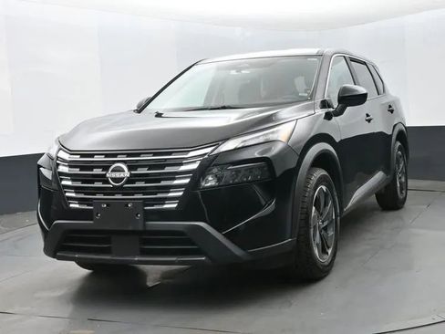 Used 2025 Nissan Rogue SV FWD image 1