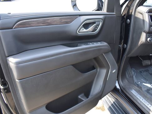 Used 2023 Chevrolet Tahoe LT image 28