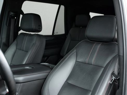 Used 2023 Chevrolet Tahoe RST w/ Luxury Package AWD/4WD image 13
